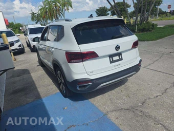 2024 Volkswagen Taos SE - miniatura 2