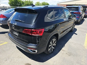 2024 Volkswagen Taos SE - miniatura 4