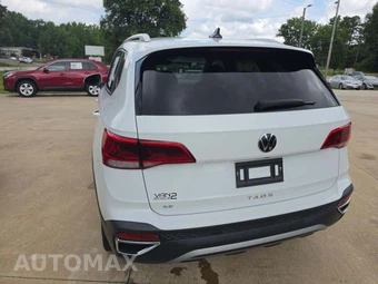 2024 Volkswagen Taos SE - miniatura 2