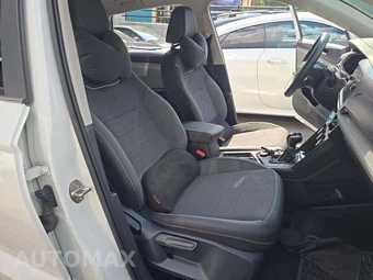 2024 Volkswagen Taos SE - miniatura 18