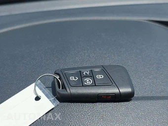 2024 Volkswagen Taos SEL - miniatura 8