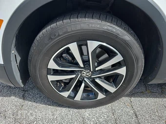 2024 Volkswagen Tiguan S – miniatura 8