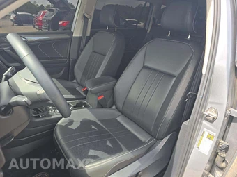 2024 Volkswagen Tiguan SE - miniatura 3