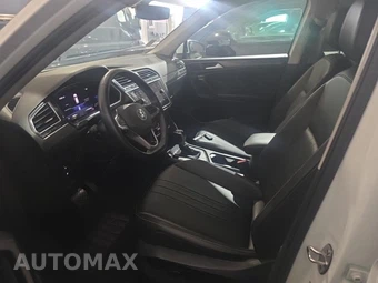 2024 Volkswagen Tiguan SE – miniatura 13