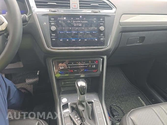 2024 Volkswagen Tiguan SE - miniatura 7