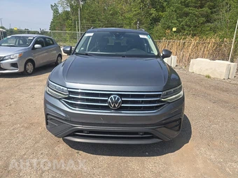 2024 Volkswagen Tiguan SE - miniatura 2