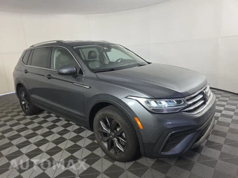 2024 Volkswagen Tiguan SE - miniatura 3