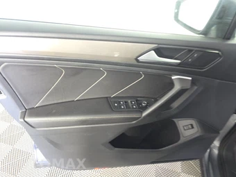 2024 Volkswagen Tiguan SE - miniatura 9