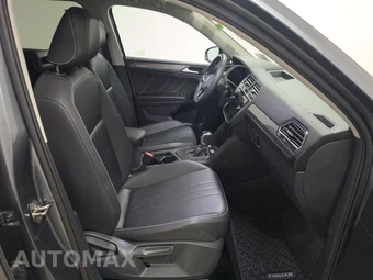 2024 Volkswagen Tiguan SE - miniatura 8