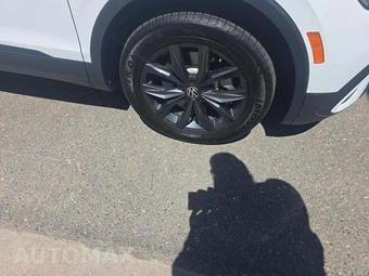 2024 Volkswagen Tiguan SE - miniatura 24