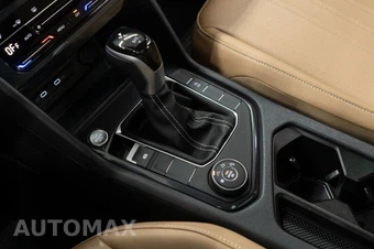 2024 Volkswagen Tiguan SE - miniatura 16