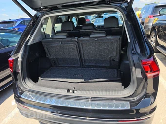 2024 Volkswagen Tiguan SE - miniatura 17