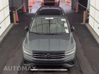 2024 Volkswagen Tiguan SE - miniatura 2