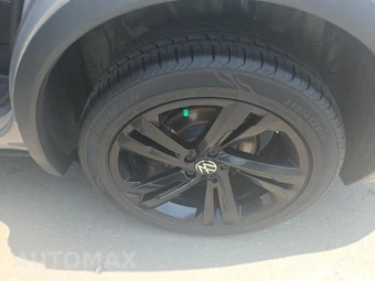 2024 Volkswagen Tiguan SE R-Line Black - miniatura 11