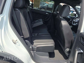 2024 Volkswagen Tiguan SE R-Line Black - miniatura 17