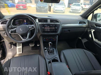 2024 Volkswagen Tiguan SE R-Line Black - miniatura 10