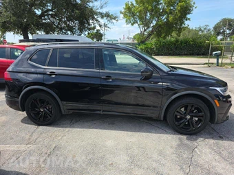 2024 Volkswagen Tiguan SE R-Line Black - miniatura 4