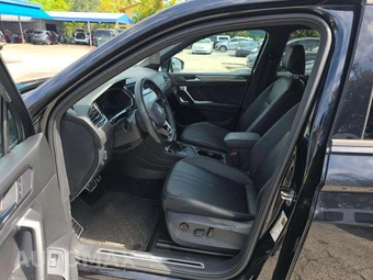 2024 Volkswagen Tiguan SE R-Line Black - miniatura 6