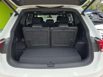 2024 Volkswagen Tiguan SE R-Line Black - miniatura 15