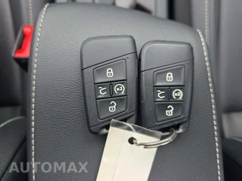 2024 Volkswagen Tiguan SE R-Line Black - miniatura 8
