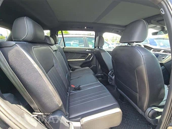 2024 Volkswagen Tiguan SE R-Line Black - miniatura 17