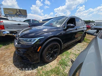 2024 Volkswagen Tiguan SE R-Line Black