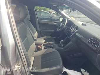2024 Volkswagen Tiguan SE R-Line Black - miniatura 8