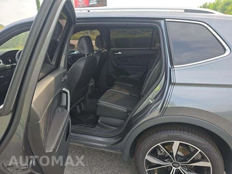 2024 Volkswagen Tiguan SEL R-Line - miniatura 10