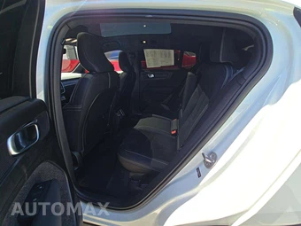 2024 Volvo C40 Recharge P8 Ultimate - miniatura 10