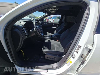 2024 Volvo C40 Recharge P8 Ultimate - miniatura 3