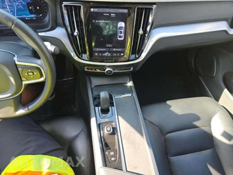 2024 Volvo S60 B5 Core Dark - miniatura 10