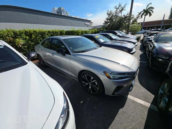2024 Volvo S60 B5 Core Dark - miniatura 4