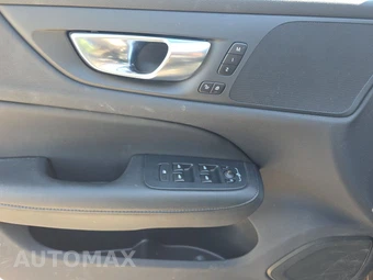 2024 Volvo S60 B5 Core Dark – miniatura 15
