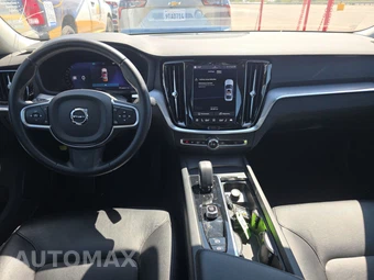 2024 Volvo S60 B5 Core Dark – miniatura 17