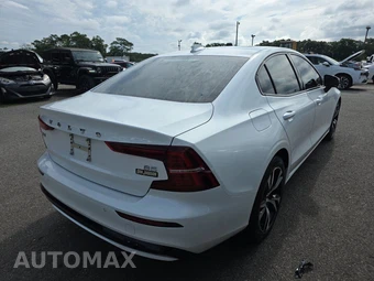 2024 Volvo S60 B5 Core Dark – miniatura 4