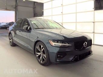 2024 Volvo S60 B5 Core Dark – miniatura 4