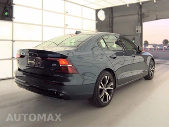 2024 Volvo S60 B5 Core Dark – miniatura 5