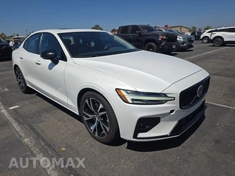 2024 Volvo S60 B5 Core Dark – miniatura 3