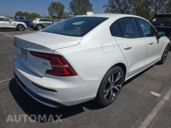 2024 Volvo S60 B5 Core Dark – miniatura 4