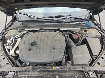 2024 Volvo S60 B5 Core Dark – miniatura 16