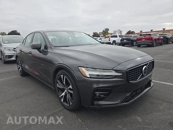 2024 Volvo S60 B5 Core Dark – miniatura 3