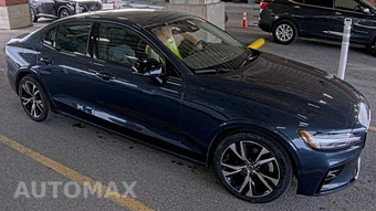 2024 Volvo S60 B5 Core Dark – miniatura 3