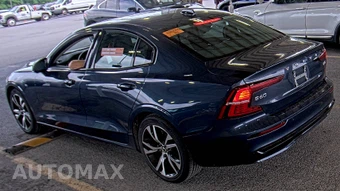2024 Volvo S60 B5 Core Dark – miniatura 6