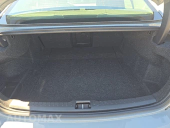 2024 Volvo S60 B5 Core Dark – miniatura 17