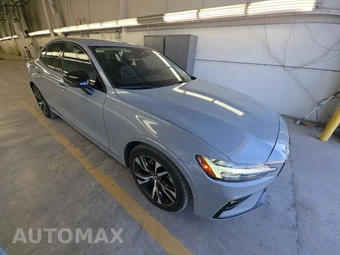 2024 Volvo S60 B5 Core Dark – miniatura 3
