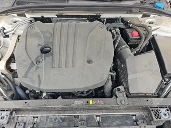 2024 Volvo S60 B5 Core Dark – miniatura 22
