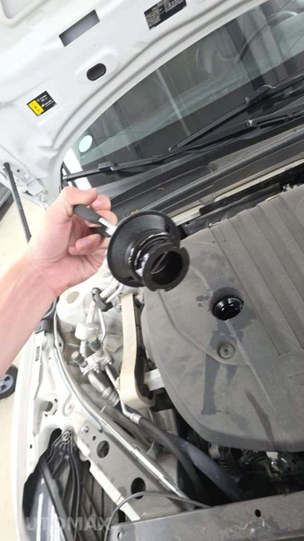 2024 Volvo S60 B5 Core Dark – miniatura 24