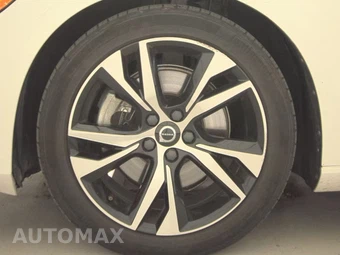 2024 Volvo S60 B5 Core Dark – miniatura 9