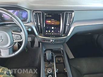 2024 Volvo S60 B5 Core Dark - miniatura 11