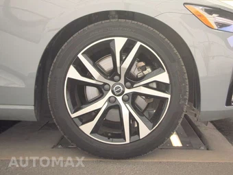 2024 Volvo S60 B5 Core Dark – miniatura 10